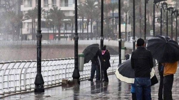 طقس دافئ ومستقرّ حتى مساء الاثنين
يليه منخفض سريع بأمطار غزيرة