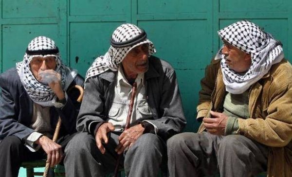 المسنون 4% من السكان.. ثلث الفلسطينيين دون سن 15 عاما