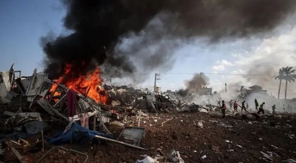 أيّها السادة ... لقد سقطت هياكلنا العظميّة