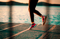 هل يؤثر حذاؤك في عقلك؟