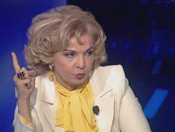 بشرى الخليل للقذافي: "بدي مصرياتي"!