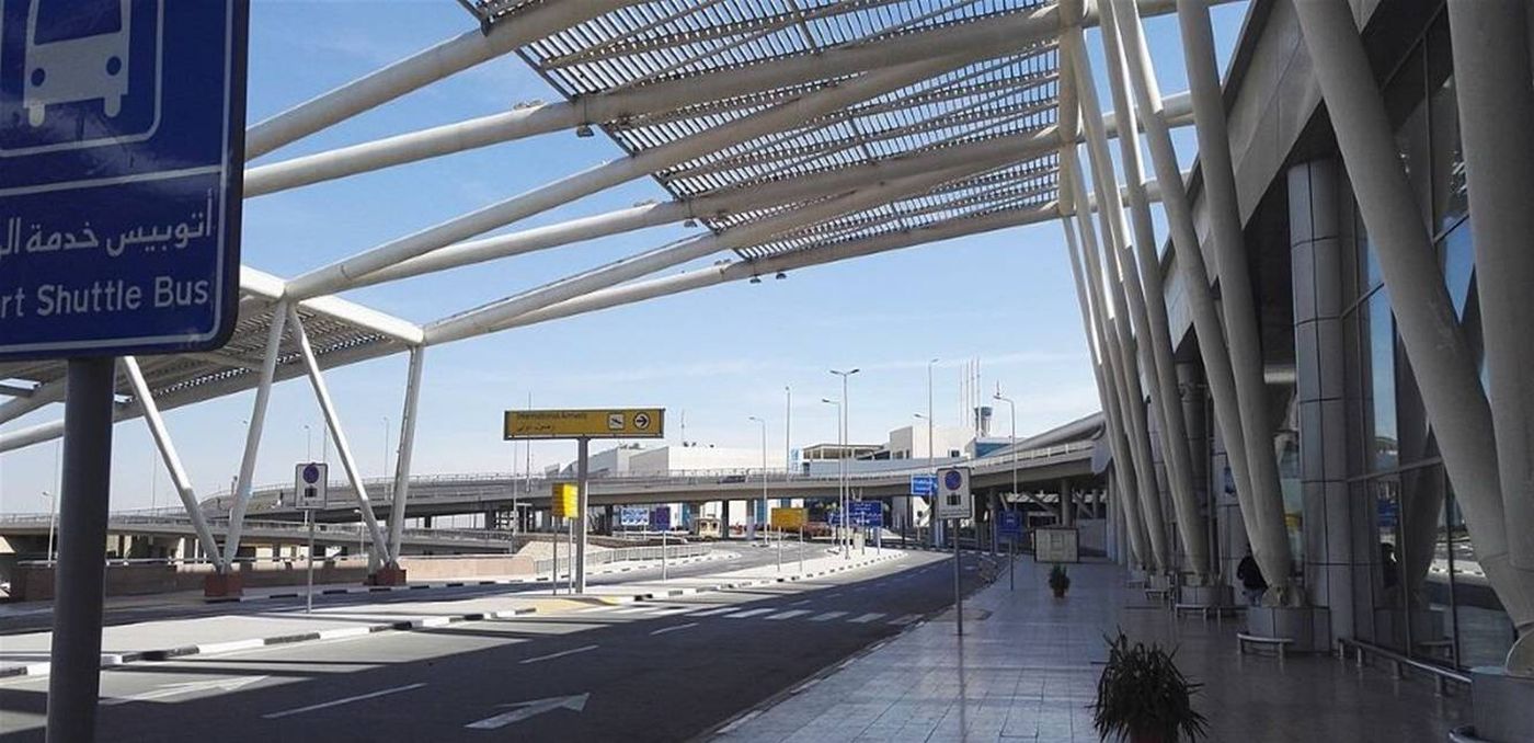 قبل سفرها إلى دبي.. القبض على مطربة شهيرة في المطار وهذه تهمتها
