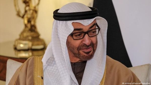 محمد بن زايد يلتقي عمدة برلين.. تعزيز التعاون نحو مدن ذكية ومستدامة