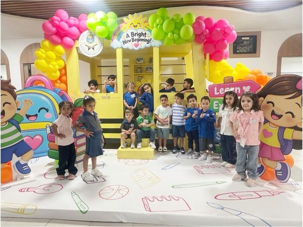 مع عودة التلاميذ إلى المدارس
كيف نحمي نفسية الطفل بعد العطلة الصيفية؟
