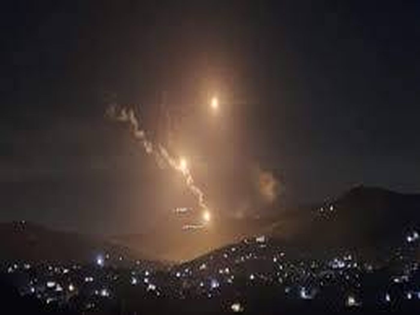 مناورات معادية تهزّ الحدود الجنوبية