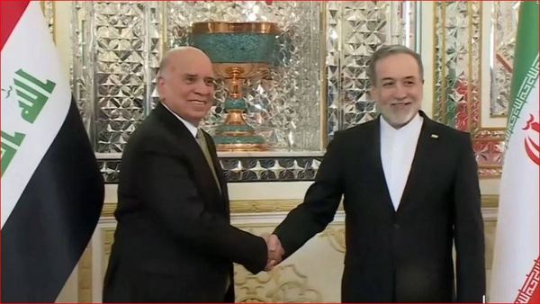 عراقجي لنظيره العراقي: جاهزون لتعزيز علاقتنا والتوصل إلى اتفاقية تعاون شامل