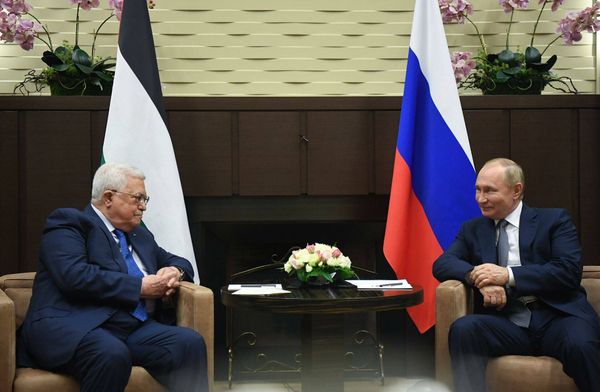 بوتين لعباس: موقفنا من القضيّة الفلسطينية لم يتغيّر
الاتحاد الأوروبي: المستوطنات «الإسرائيلية» غير قانونيّة