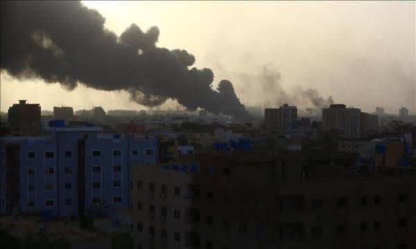 تصاعد القصف العنيف في الخرطوم