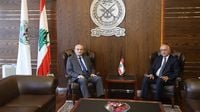 منسى يبحث مع حاصباني وخوري في التطورات الراهنة