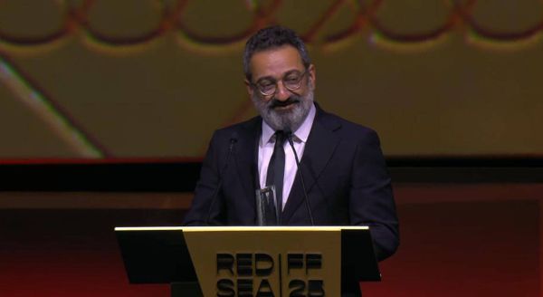 جورج خباز يحصد جائزة أفضل ممثل في مهرجان البحر الأحمر السينمائي