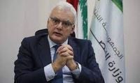 هل تكون «الثالثة ثابتة» في ملف تلزيم قطاع البريد بعد فوز «ميريت انفست» بها؟
القرم: تبلغ حصة الدولة 50 مليون دولار و«كتر خير» الشركة لانها مؤمنة بالاستثمار في لبنان