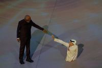 مفاجأة حفل افتتاح كأس العالم..مورغان فريمان ويده اليسرى