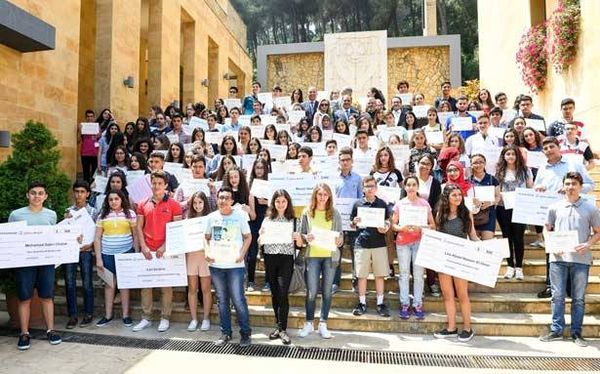 «فرنسَبنك» يدعم القطاع التربوي ويُقدّم مِنَحاً
وجوائز نقديّة لتلامذة مدرسيين وجامعيين