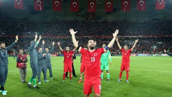 عمليات التطهير في تركيا: "دوري" القطاع الرياضي بعد العسكر والمربين والصحافيين وأرباب العمل و....