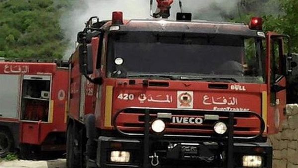 الدفاع المدني: إصابة عنصر بجروح طفيفة بانفجار لغم قديم في محمية أرز تنورين خلال عمليات إخماد الحريق