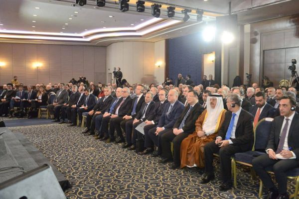 مؤتمر "التيار" عن النزوح "تظاهرة" سياسيّة ودبلوماسيّة
حزب الله يشيد بالخطوة ويحذر من تفاقم الأوضاع..وأرقام صادمة للأمن العام!
