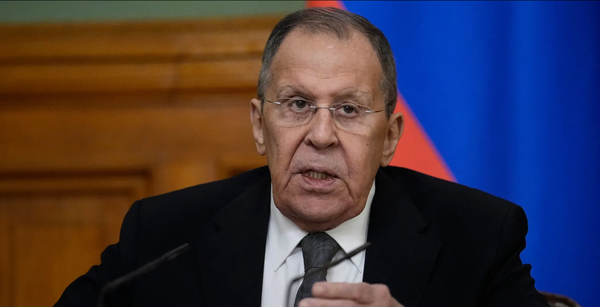 لافروف مستغرب من عدم رفع العقوبات الاقتصادية الأميركية عن روسيا