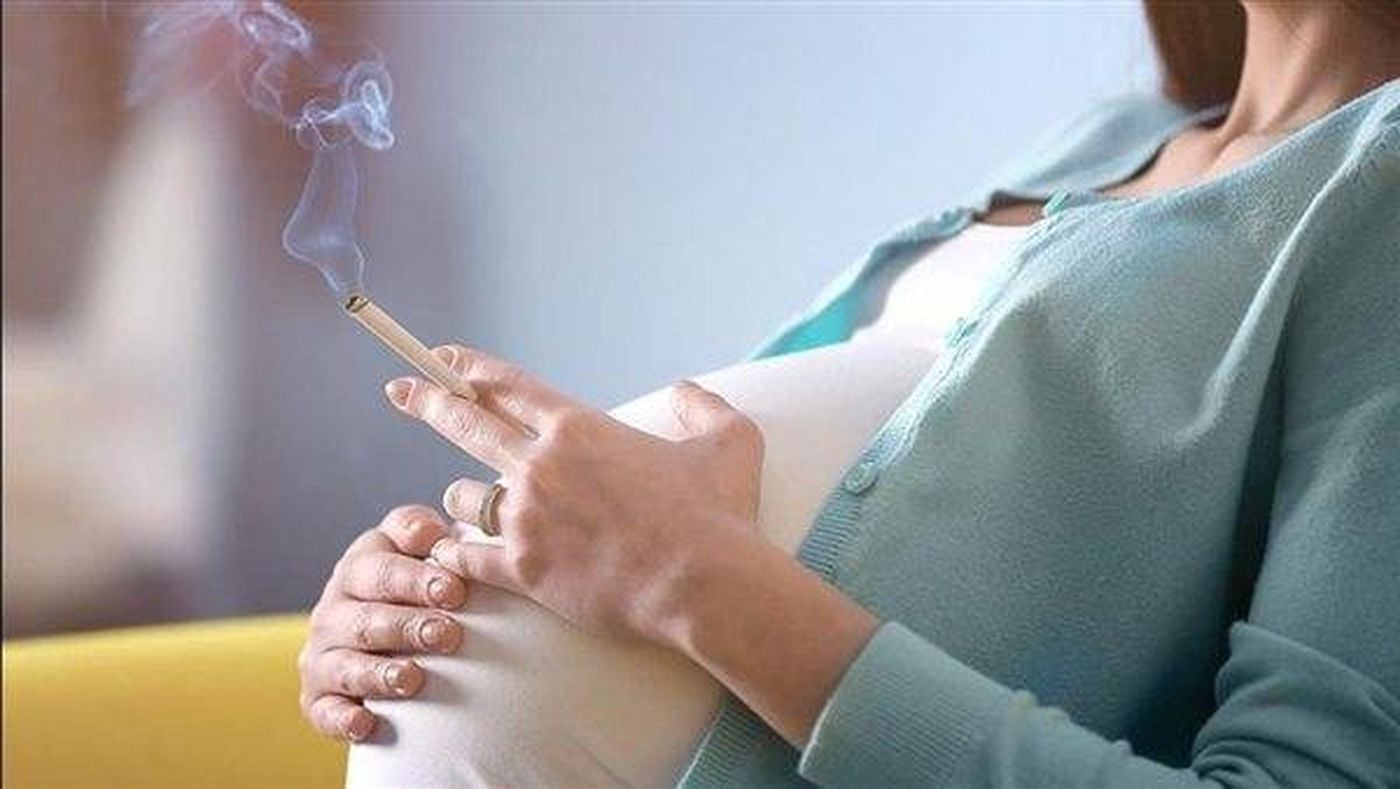 أضرار التدخين للحامل