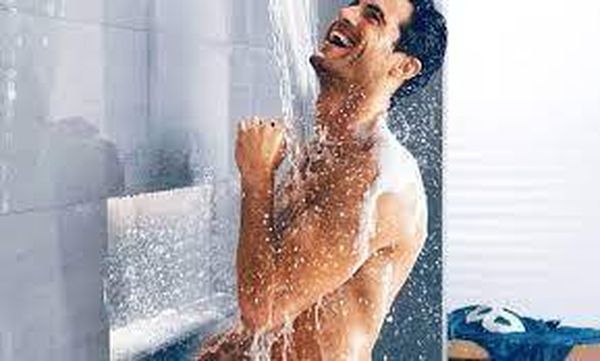 ما هي فوائد الحمام الساخن والحمام البارد؟