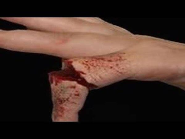 هل تعرف خدعة الإصبع المكسورة التي تنفّذ في الأفلام؟ هذا الفيديو نال 2 مليون مشاهدة!