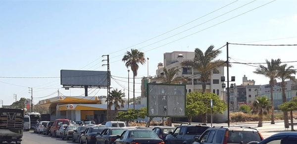 البراكس: طوابير السيارات أمام المحطّات لن تختفي لهذا السبب!