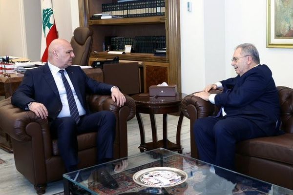 الرئيس عون عرض مع نائب رئيس مجلس الوزراء طارق متري الأوضاع العامة في البلاد وآخر التطورات