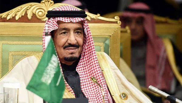 ماذا وراء عودة الأمير أحمد إلى السعودية؟