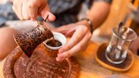 الكافيين يقلل الدهون… ولا يخاطر بالقلب!