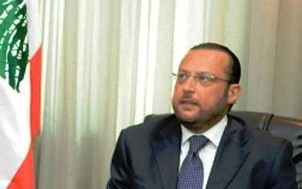 تقي الدين أبرق للأسد مُهنئاً