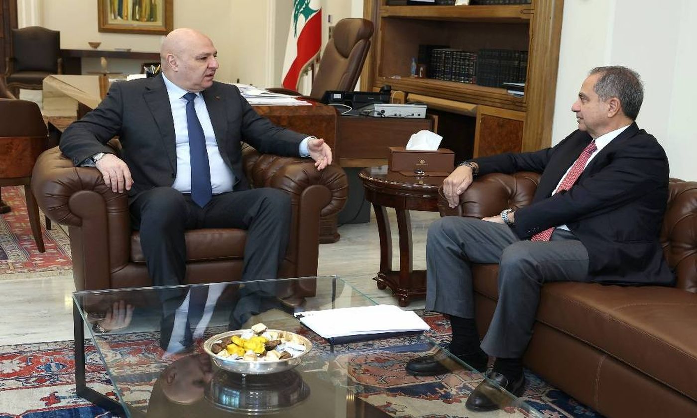 الصدّي  يطلع الرئيس عون على نتائج زيارته الى قطر
