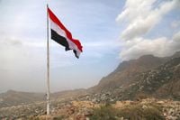 صنعاء تتهم السعودية باستهداف اليمن خدمةً لـ"إسرائيل"