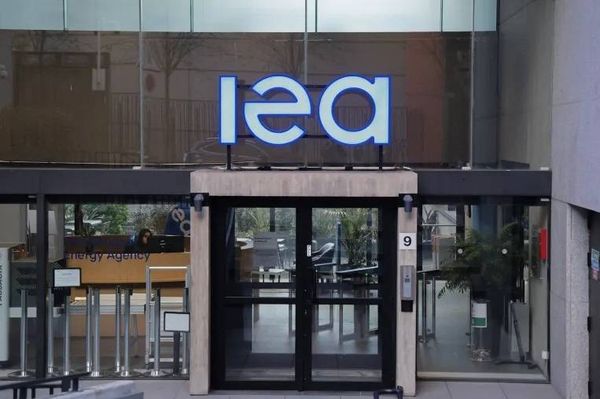 وكالة الطاقة تتوقع تعافيا تدريجيا لإمدادات النفط بعد الحرب