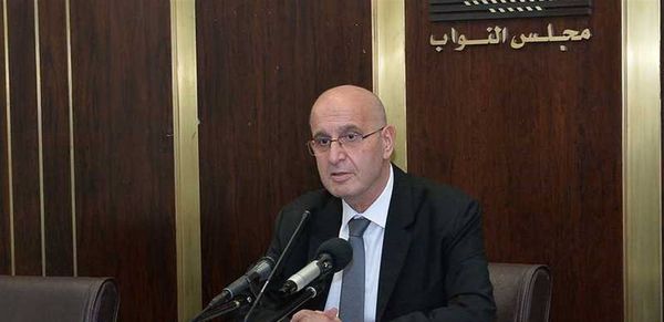 عراجي يدعو بتشديد الرقابة على المعابر