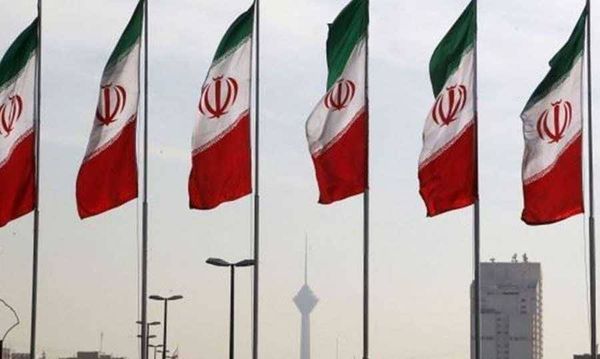 إيران تندد وتحذر من غارات "إسرائيل" على الحديدة