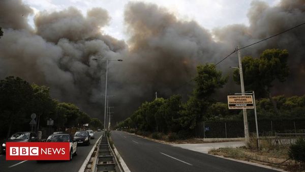 In pictures: wildfires devastate Greek region