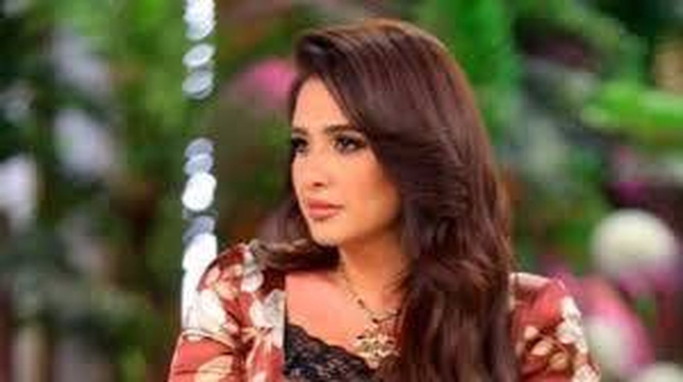 ياسمين عبدالعزيز: 