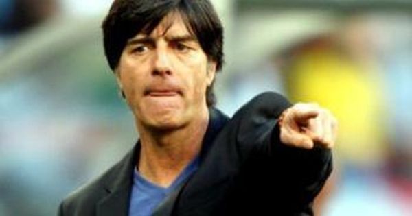 مدرب منتخب المانيا :البرازيل اوفر حظا للفوز 