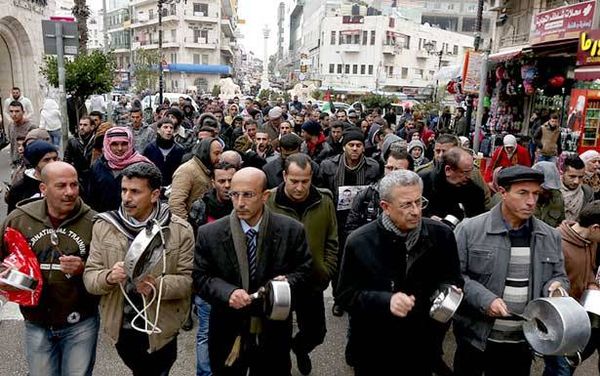 إضراب الأسرى الفلسطينيين دخل يومه السادس