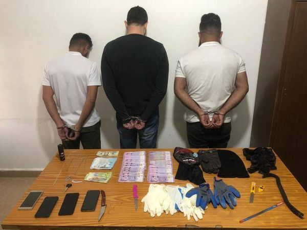 كمين محكم لشعبة المعلومات يوقع بعصابة سرقة منازل في النبطية