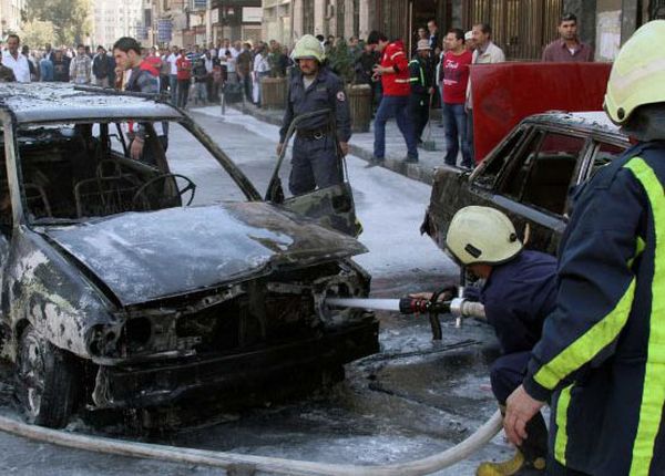الجيش السوري سيطر على 40 قرية في ريف حلب
قذيفتان على ابو رمانة للمرة الاولى منذ بداية الاحداث