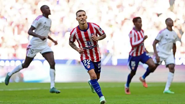 أتلتيكو مدريد يحسم ديربي العاصمة أمام ريال مدريد بثنائية... ويشعل صراع الصدارة