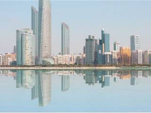 أبوظبي تدشن مشروعا سكنيا للتملك الحر في منطقة مالية حرة