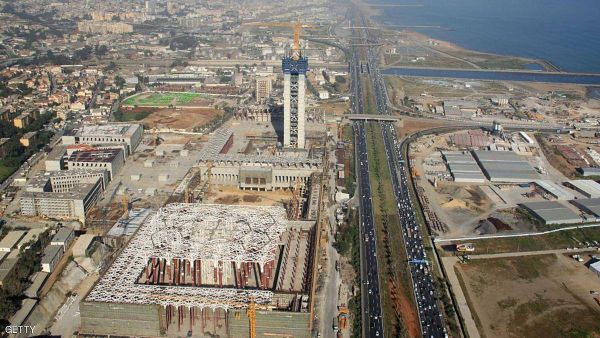 حادثة غريبة.. اغماء جماعي لطالبات مدرسة جزائرية