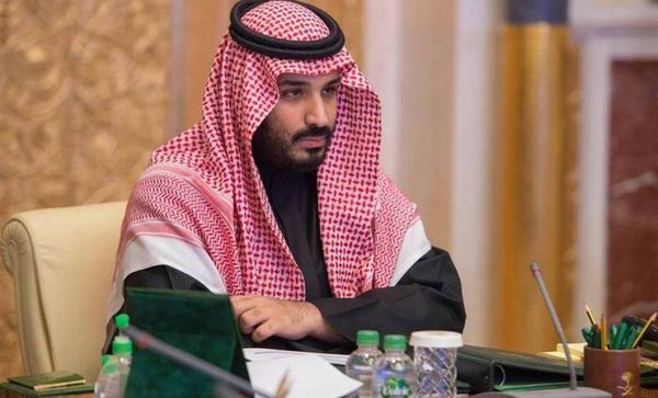 "ظهور مفاجئ".. أميرٌ سعودي يعود للمشهد