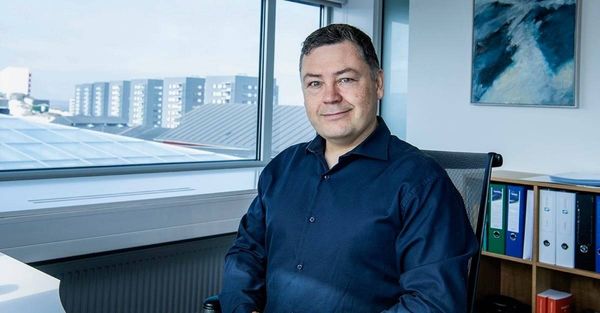 المعارضة في غرينلاند تبحث التفاوض مع واشنطن بعيداً عن كوبنهاغن