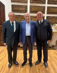 بري يطلع من حبيب على مشاريع مصرف الإسكان