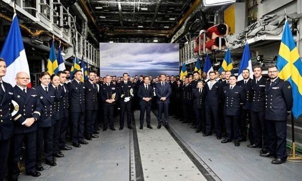 ماكرون من ستوكهولم: مرحلة جديدة في الشراكة الدفاعية بين فرنسا والسويد