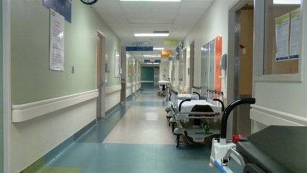 عكار مُقبلة على كارثة اجتماعيّة: مستشفياتها أقفلت معظم أجنحتها...
الدواء والاستشفاء فقط للميسورين... والمساعدات ينالها المحظيّون...