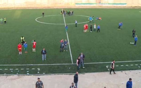 بطولة لبنان في كرة القدم : طرابلس يسحق الاجتماعي وتعطل مباراة الاخاء الأهلي عاليه والأنصار