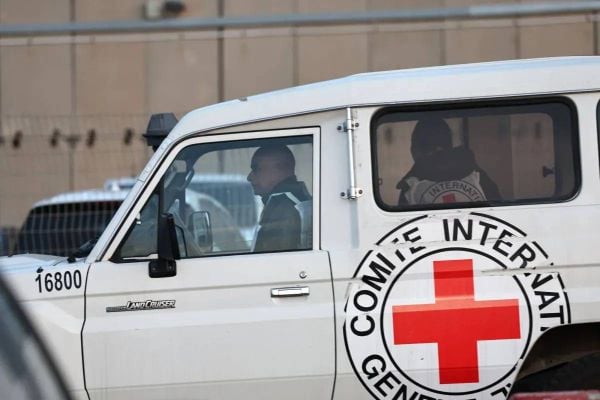 الصليب الاحمر: سهلنا نقل 5 اشخاص الى لبنان بعدما افرج عنهم من مراكز الاحتجاز الإسرائيلية